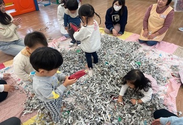 写真：子ども達が遊ぶ様子
