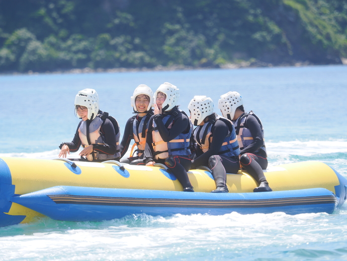 写真:自然体験活動の様子1
