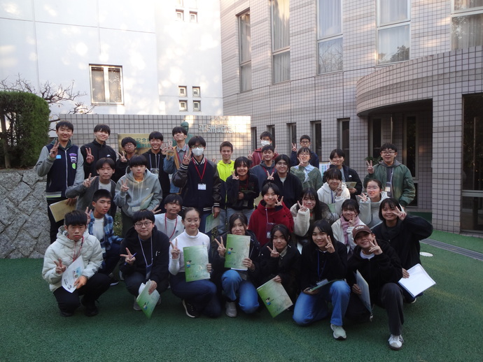 写真：記念館見学1