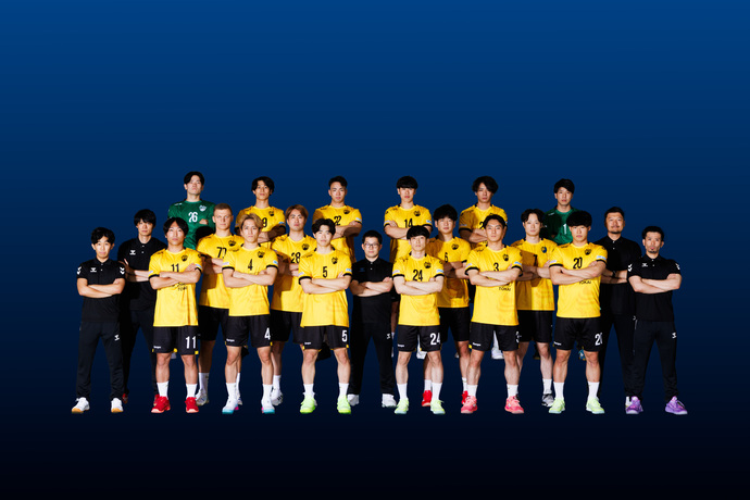 写真：大同特殊鋼ハンドボール部フェニックス一同