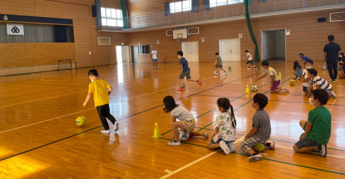 加木屋小学校子ども教室サッカー教室の様子