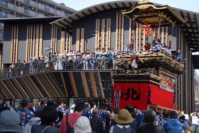 山車のどんてん披露