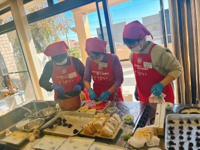 おにぎり開発の様子